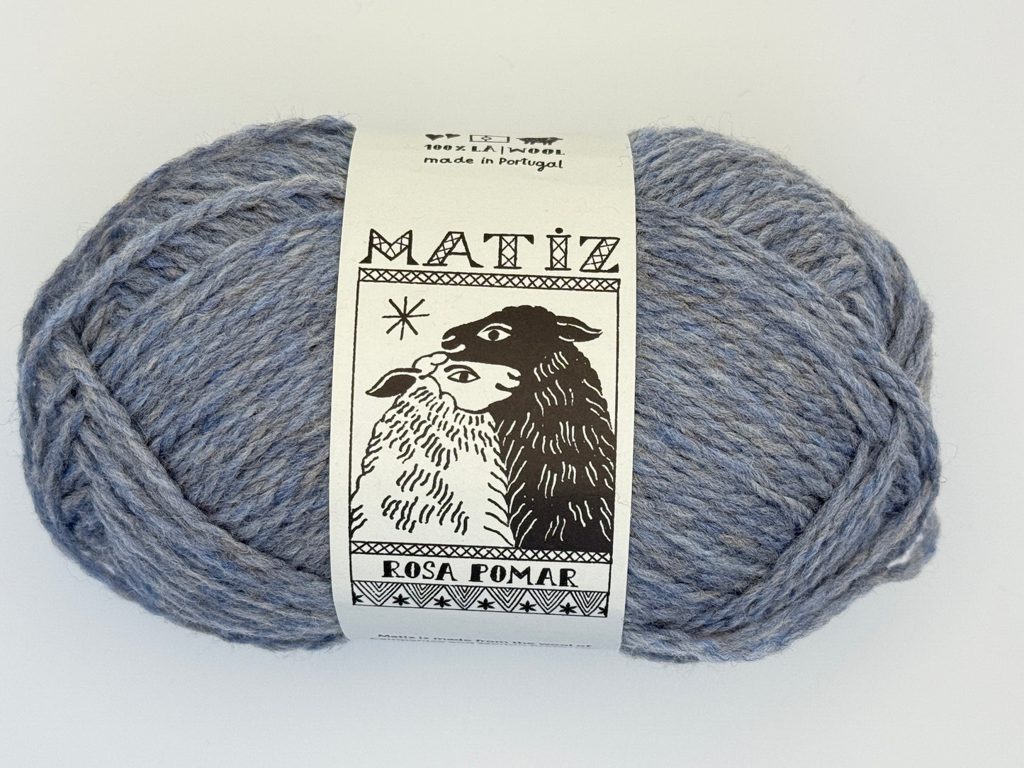 Retrosaria Rosa Pomar Matiz Aran Weight Wool Yarn