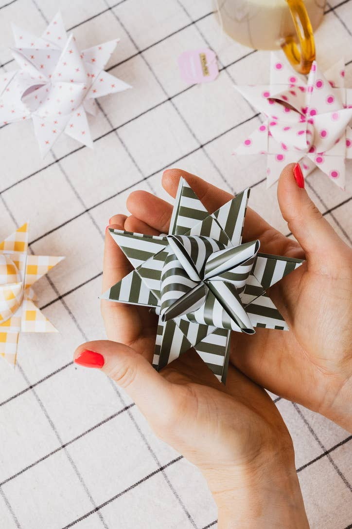 Froebel Star Paper Craft Kit – Make 20 Stars