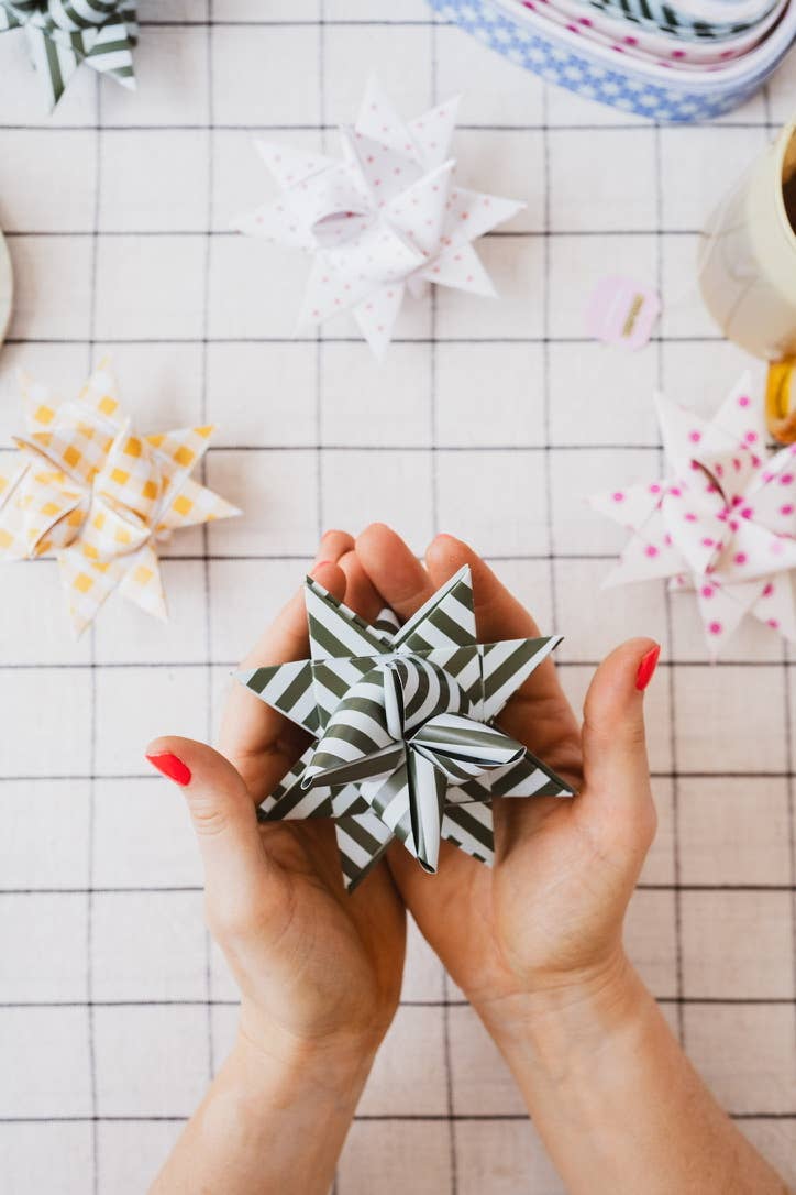 Froebel Star Paper Craft Kit – Make 20 Stars