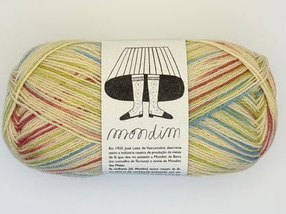 Retrosaria Rosa Pomar Mondim Fingering Weight Wool Yarn