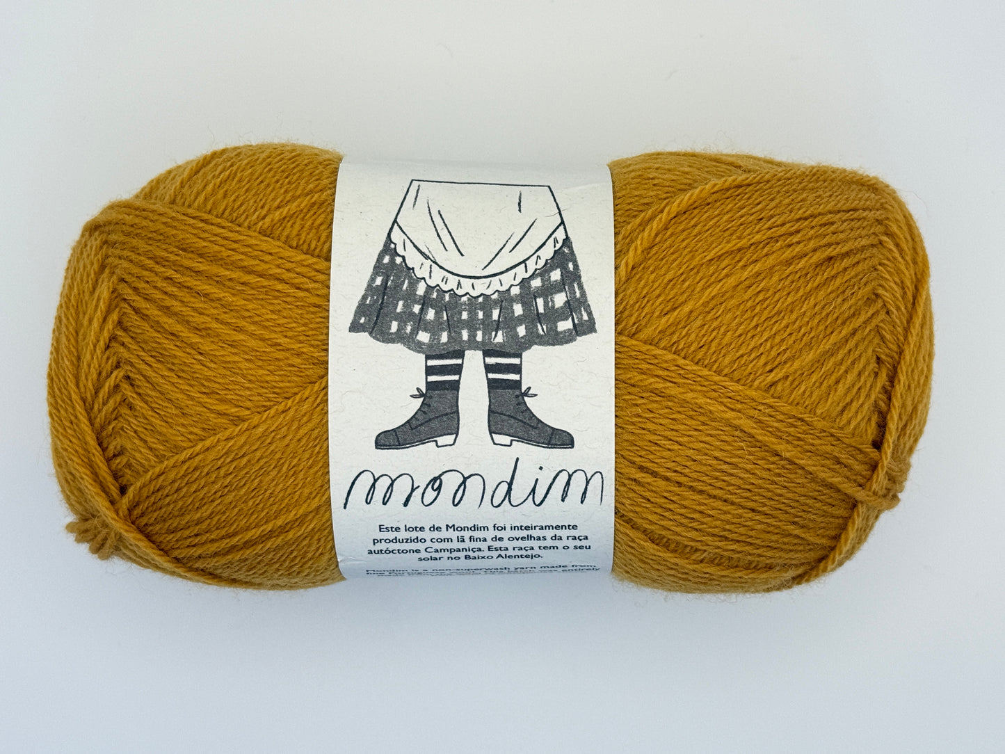 Retrosaria Rosa Pomar Mondim Fingering Weight Wool Yarn