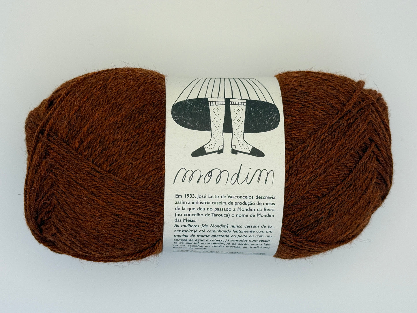 Retrosaria Rosa Pomar Mondim Fingering Weight Wool Yarn