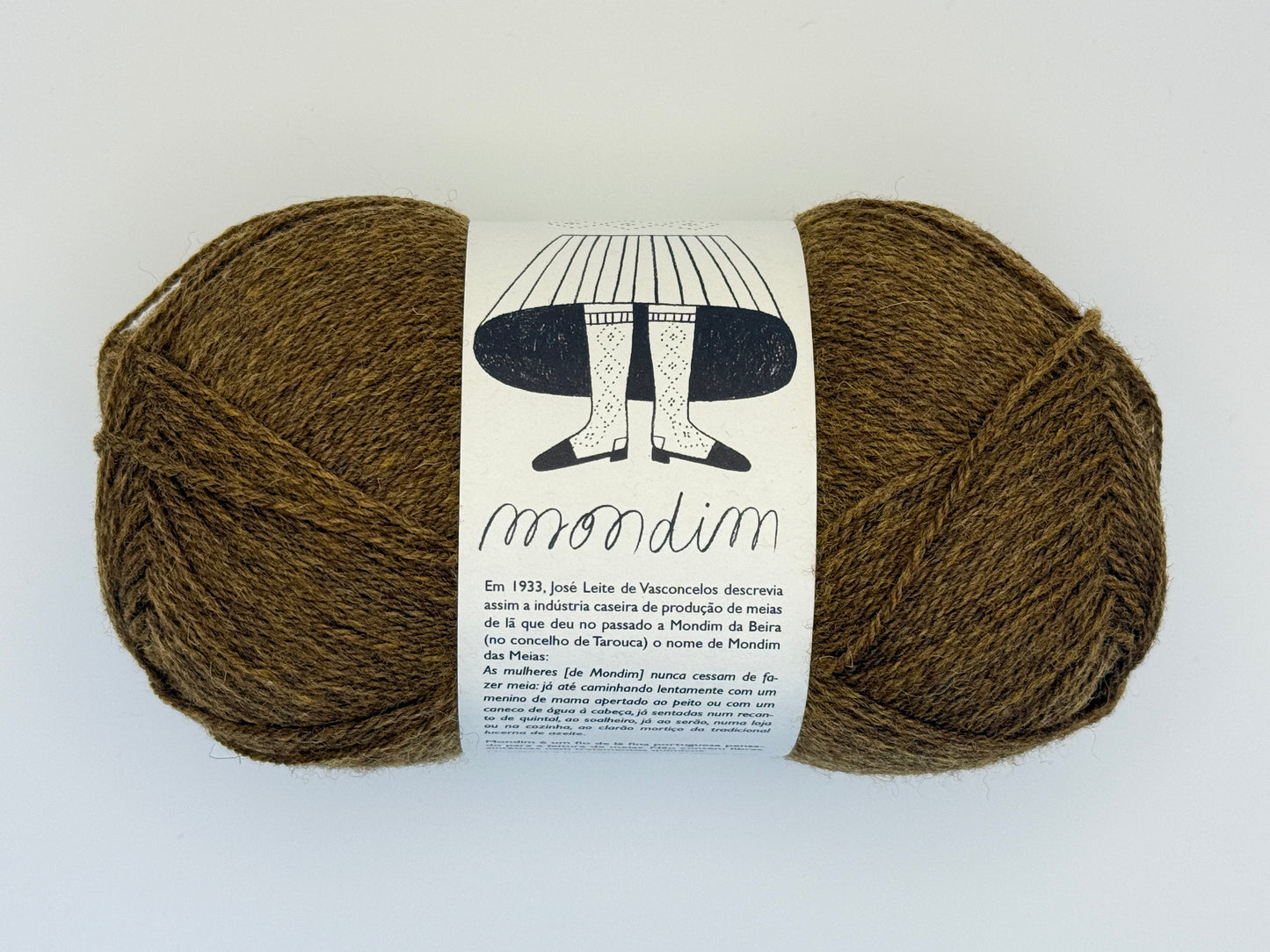 Retrosaria Rosa Pomar Mondim Fingering Weight Wool Yarn