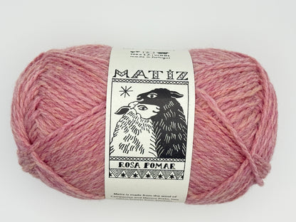 Retrosaria Rosa Pomar Matiz Aran Weight Wool Yarn