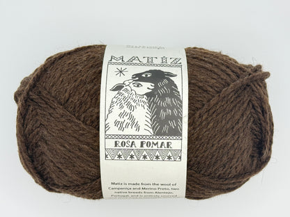 Retrosaria Rosa Pomar Matiz Aran Weight Wool Yarn