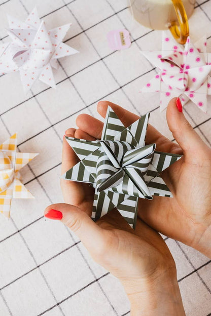 Froebel Star Paper Craft Kit – Make 20 Stars